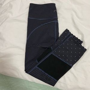 Barry’s grey and black striped leggings